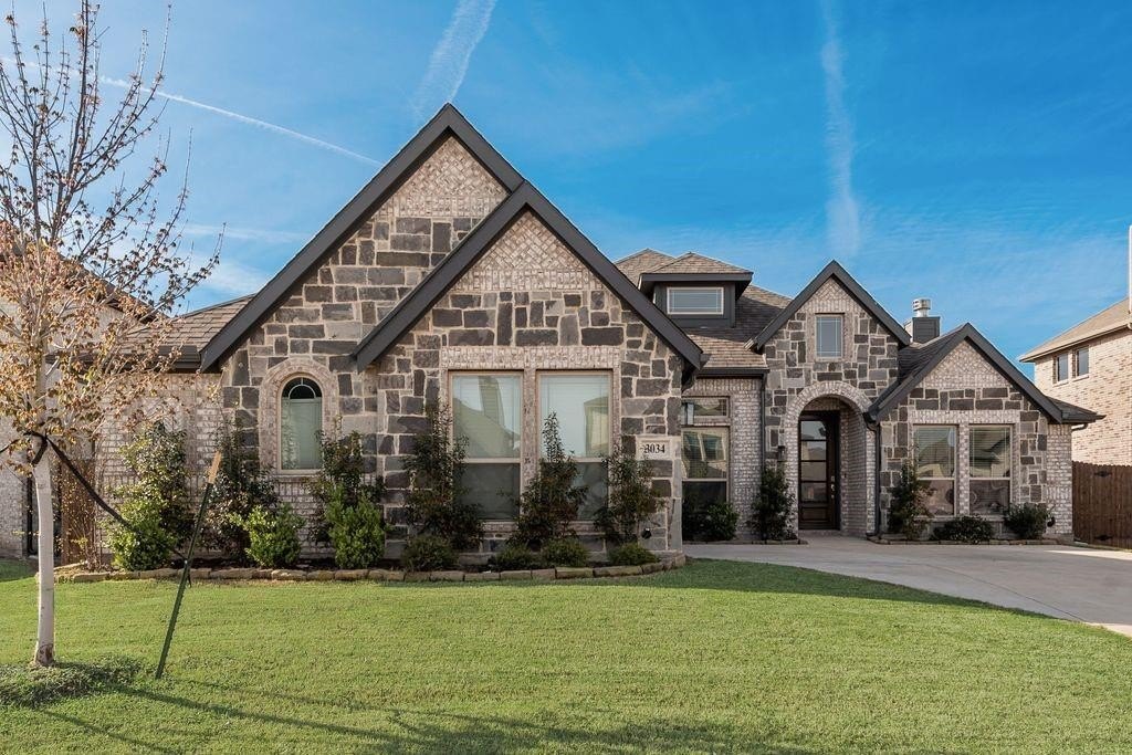 Photo of 3034 Kenna Ct Midlothian TX 76065