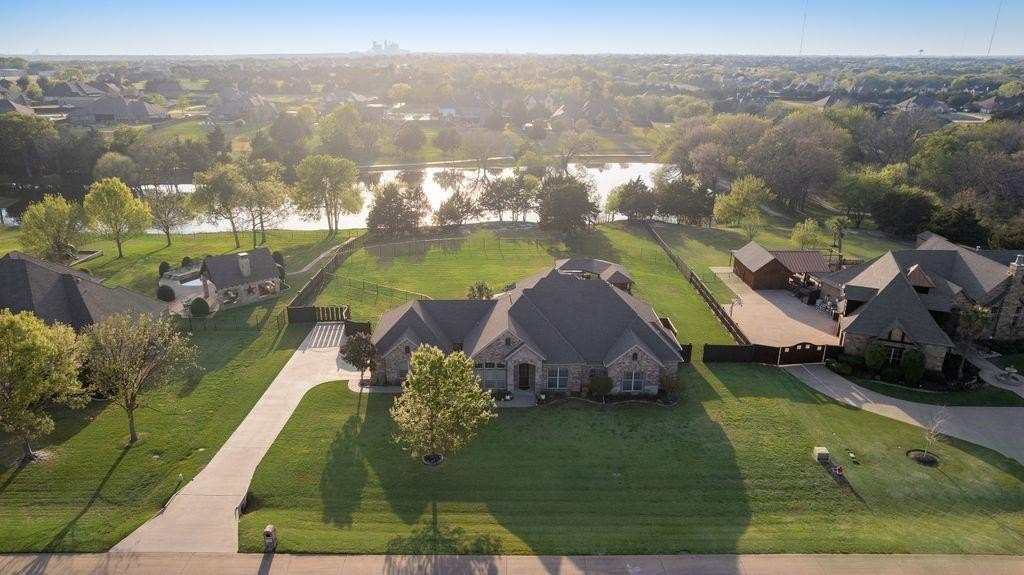 Photo of 3521 Wimbledon Way Midlothian TX 76065