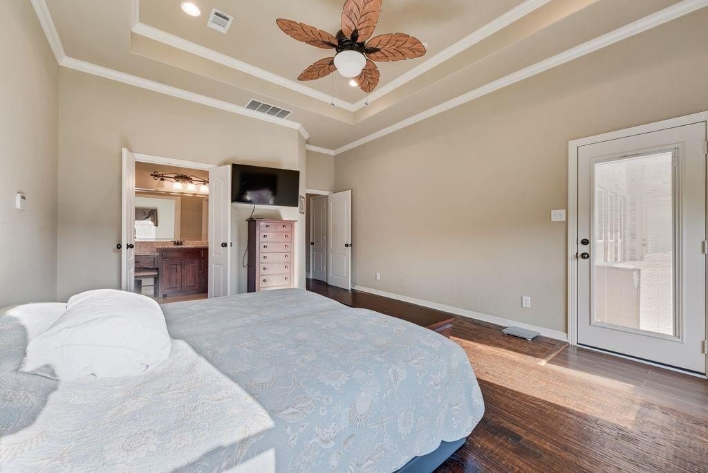 Listing photo 24